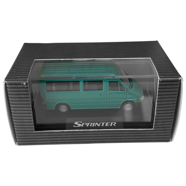 Macheta Oe Mercedes-Benz Sprinter Facelift 2000 1:87 Verde B67871051